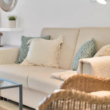 Apartamento En Primera Linea De Golf Con Piscina - Los Cartujanos 4 2 B * Marbella