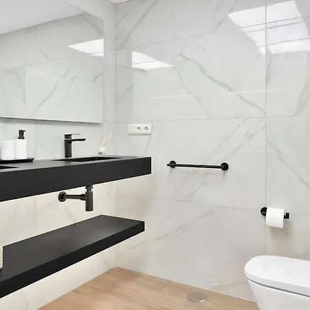 Apartamento En Primera Linea De Golf Con Piscina - Los Cartujanos 4 2 B *