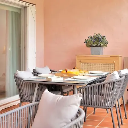 Apartamento En Primera Linea De Golf Con Piscina - Los Cartujanos 4 2 B Apartment Marbella
